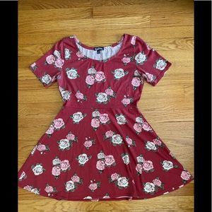 Freshman 1996 floral dress, Size MEDIUM- Juniors In good condition
